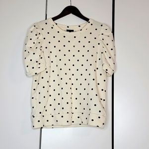 Short Puffed Sleeves Sweater